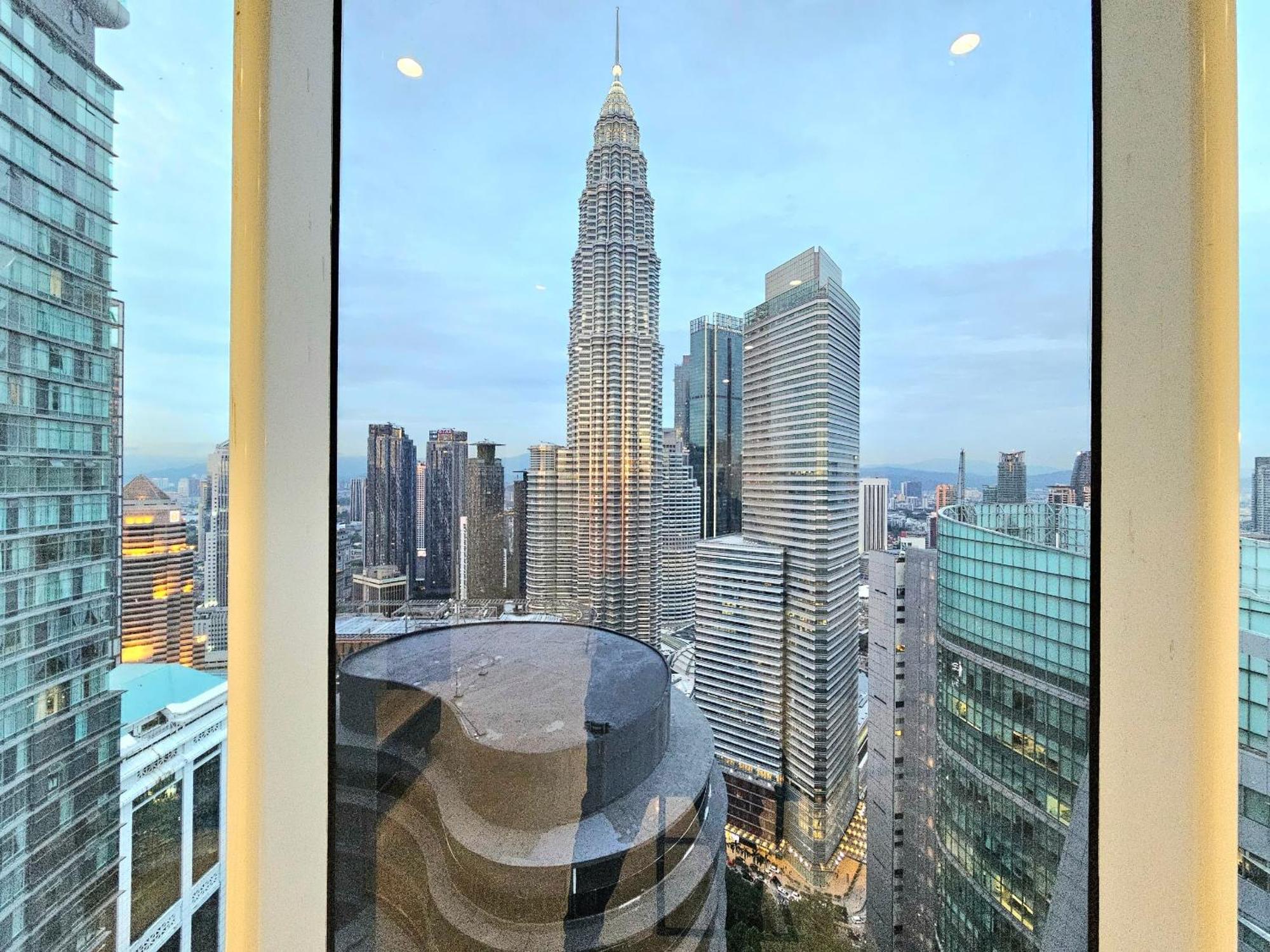 Sky Suites Klcc By Ali Kuala Lumpur Exterior foto